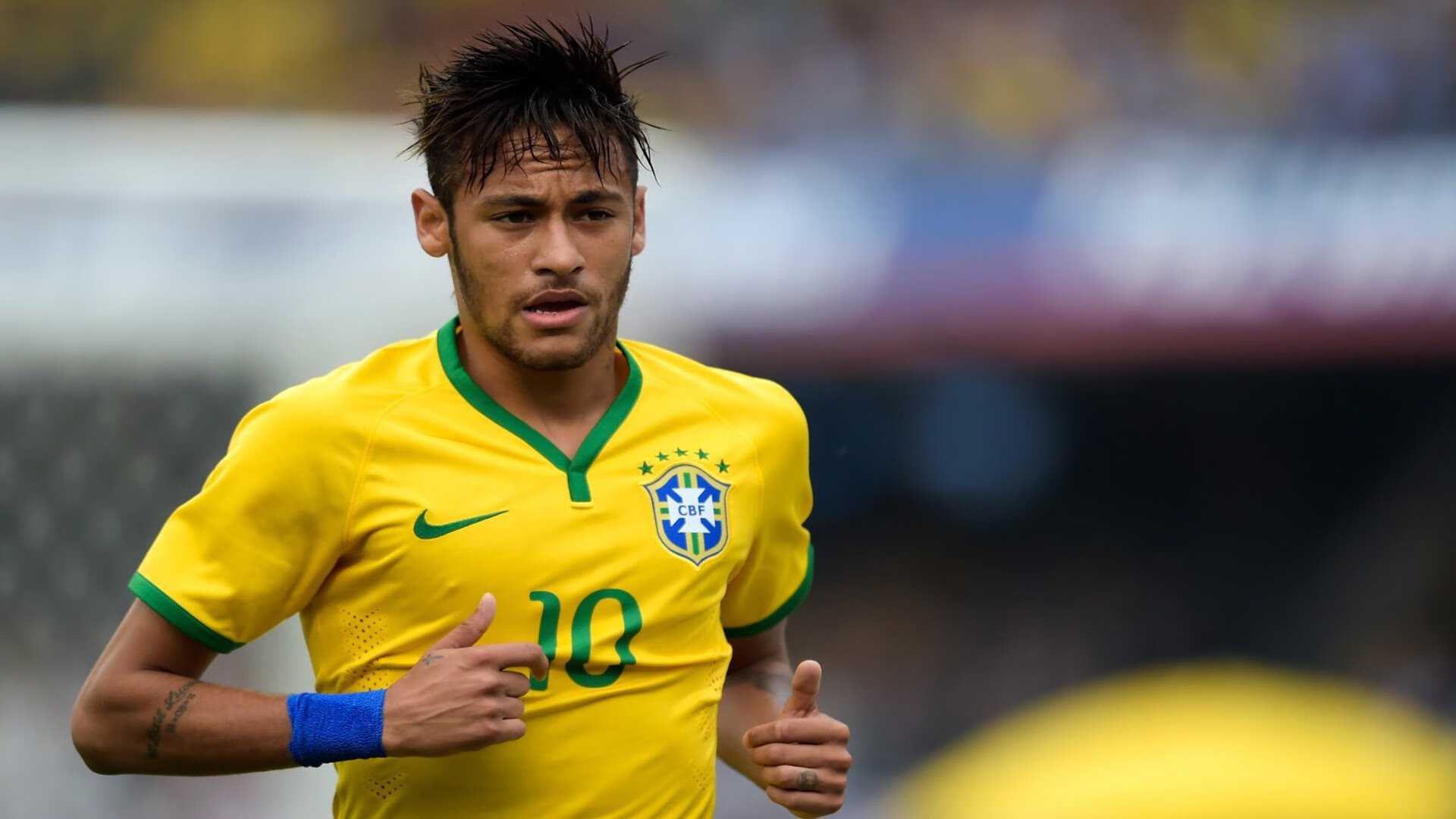 球场双城记，从马赛的硬仗之王到佛罗伦萨的喧嚣警示