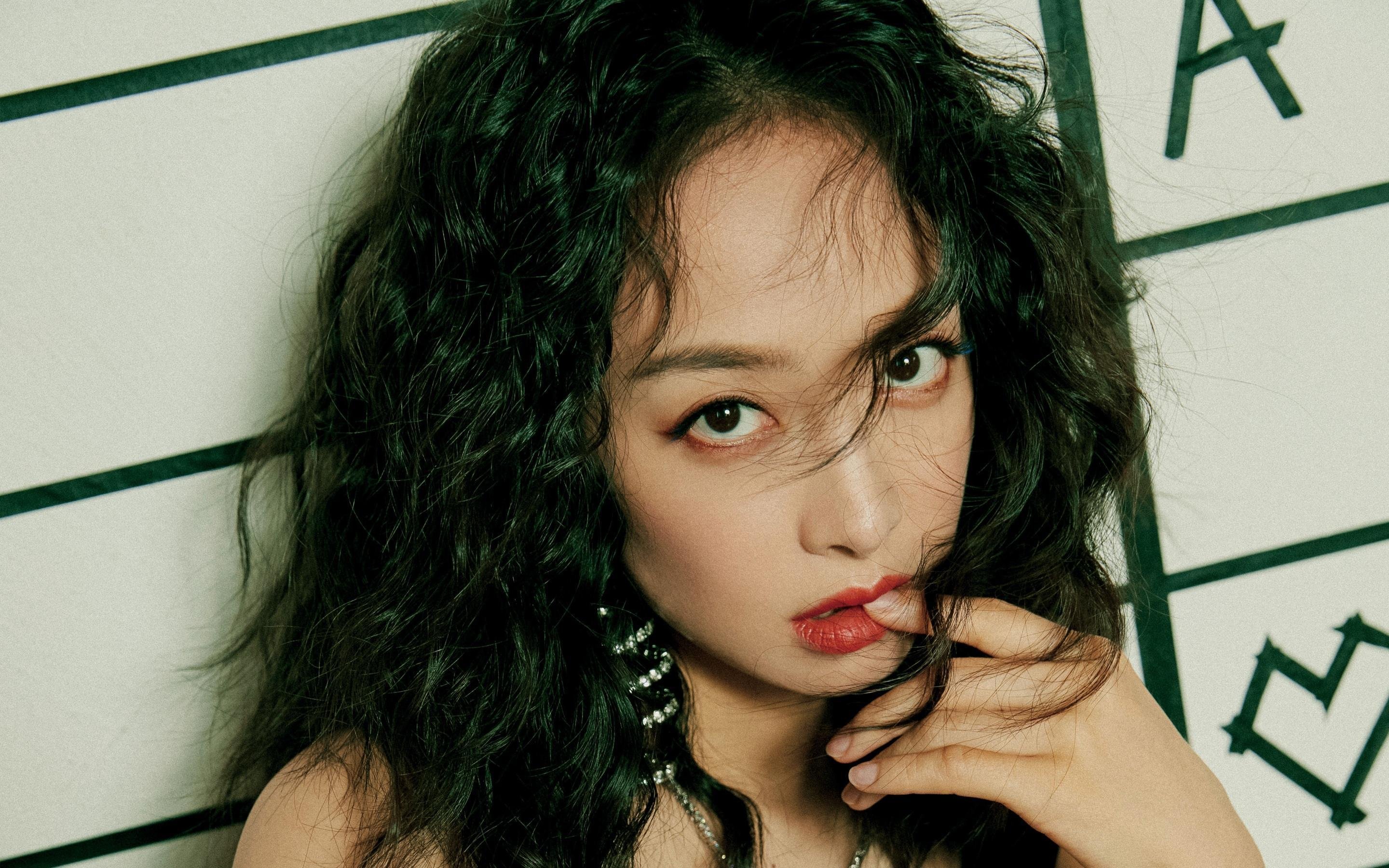 伊布!时空裂隙中的王者一击