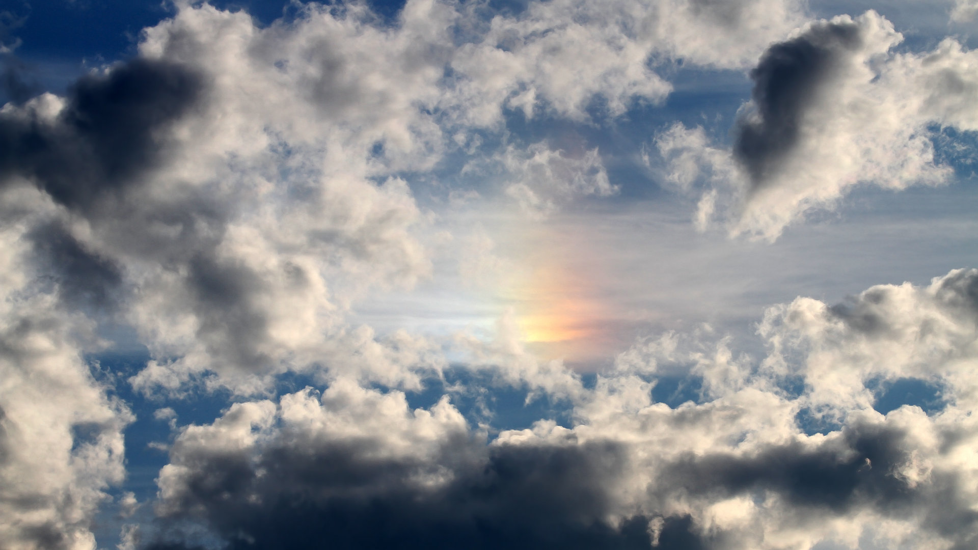 红蓝风暴，皇家社会的比利时密钥与奥纳纳的燎原之火