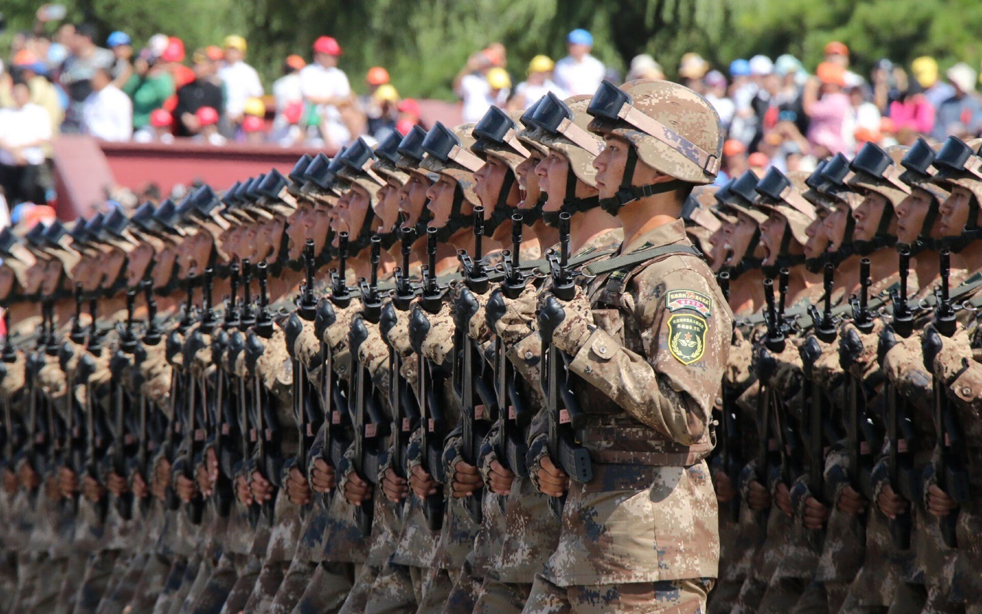 红军狂潮席卷芬兰，奥斯梅恩焦点之战封神，双星闪耀欧洲足坛