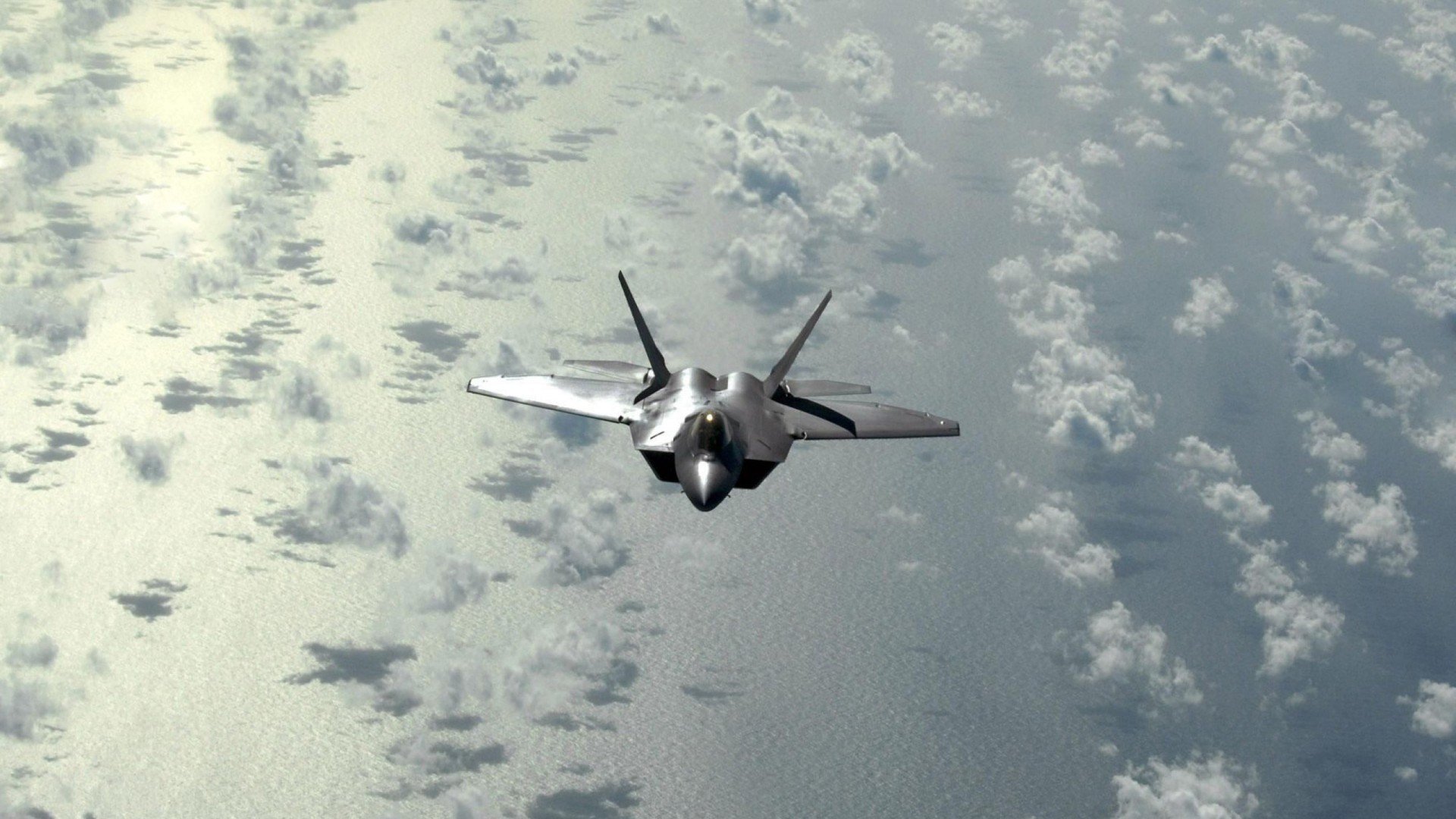 颤抖吧，明尼阿波利斯！切特·霍姆格伦的苍穹之手，如何在西决生死战中埋葬森林狼与魔术的悬念